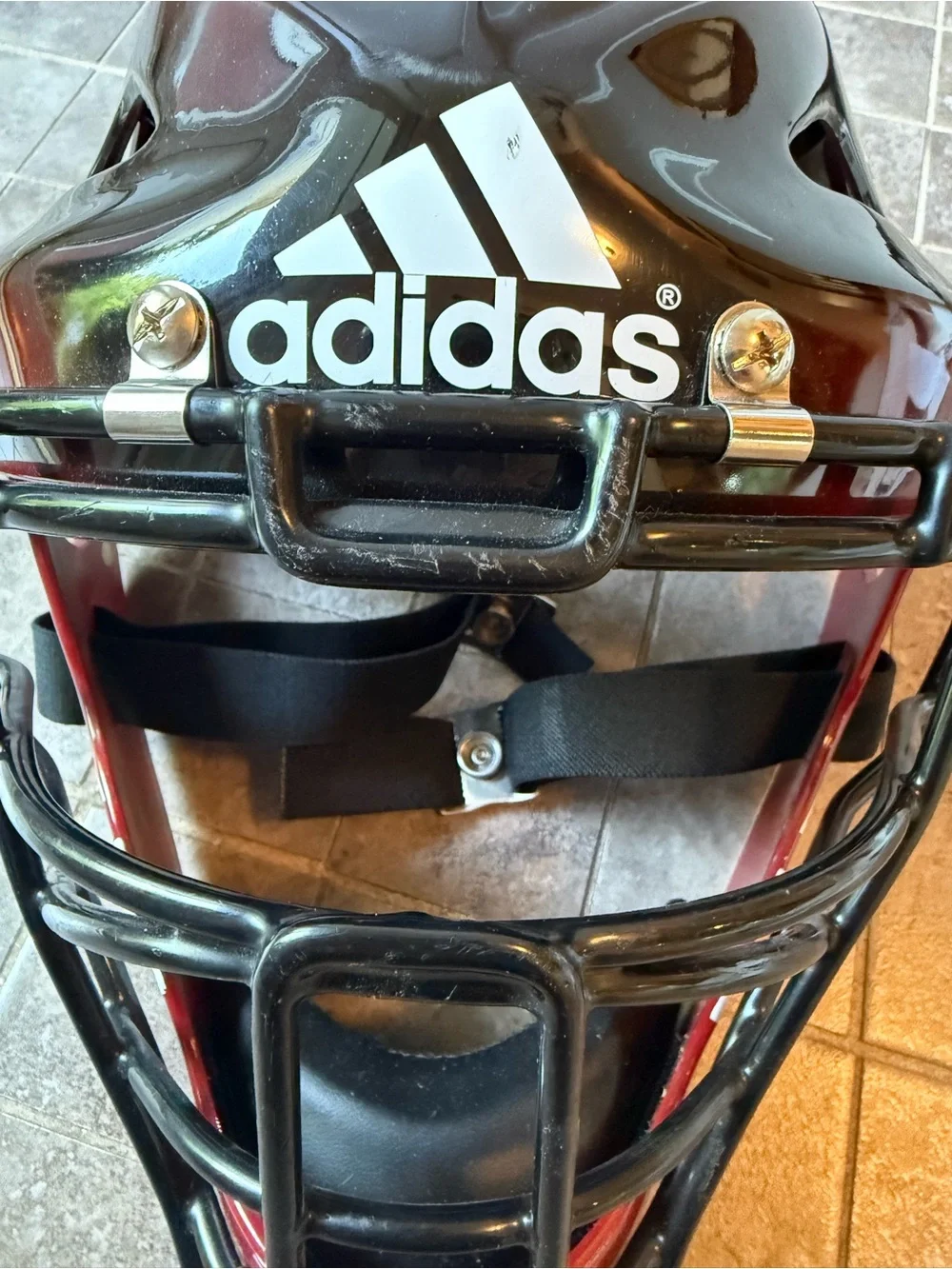 Adidas - Catcher’s Helmet